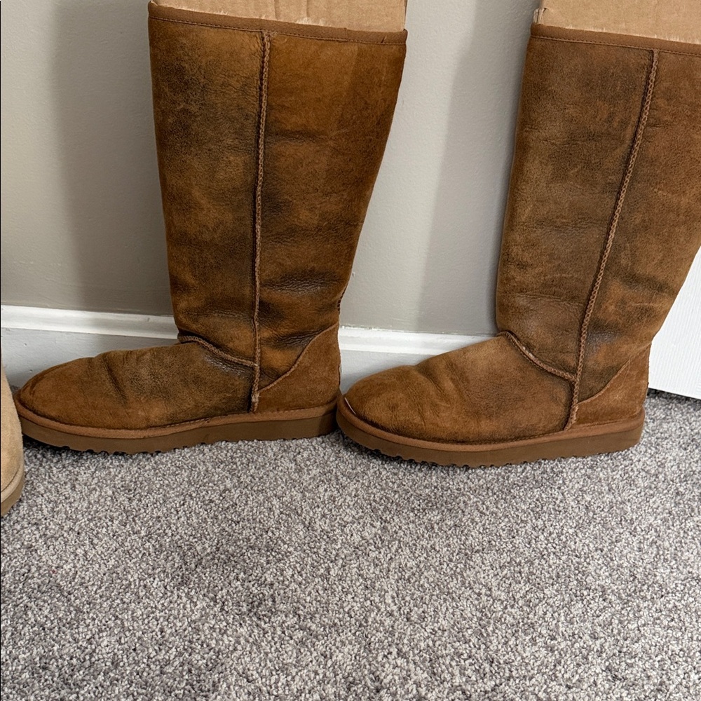 UGG Brown Winter Boots - Picture 3 of 7
